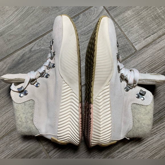 Sorel 🤍 Out N About‎ III Conquest Booties - Picture 3 of 7